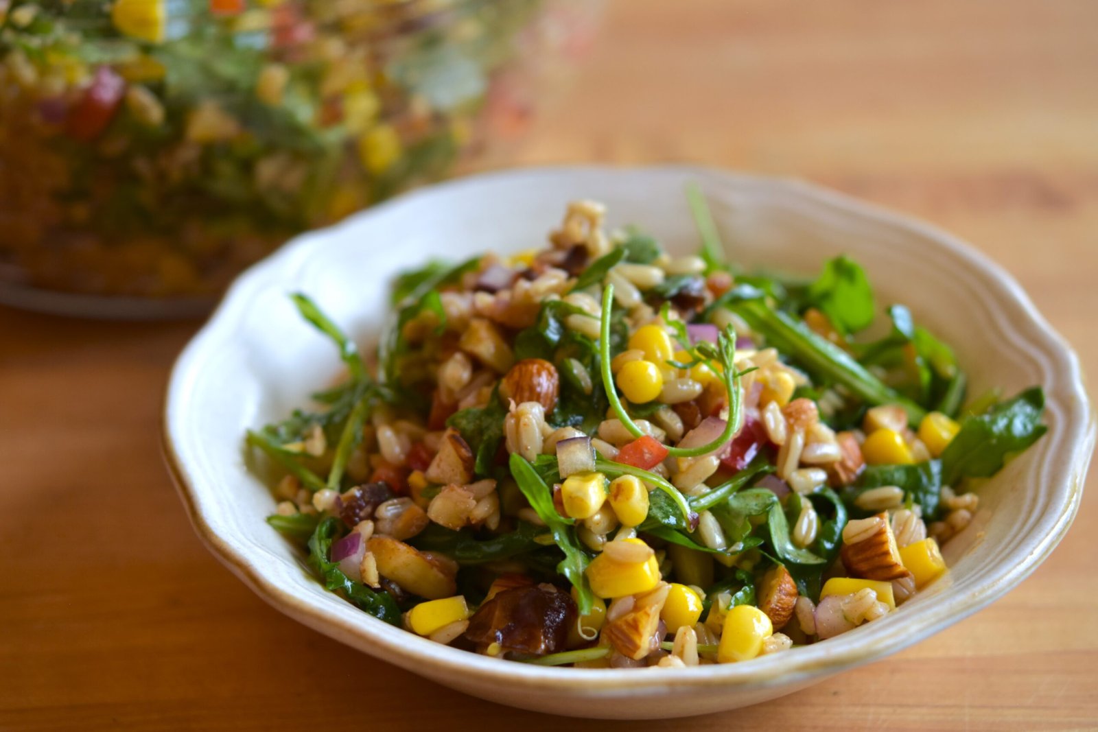 スモーキーハニードレッシングのオートミールサラダ